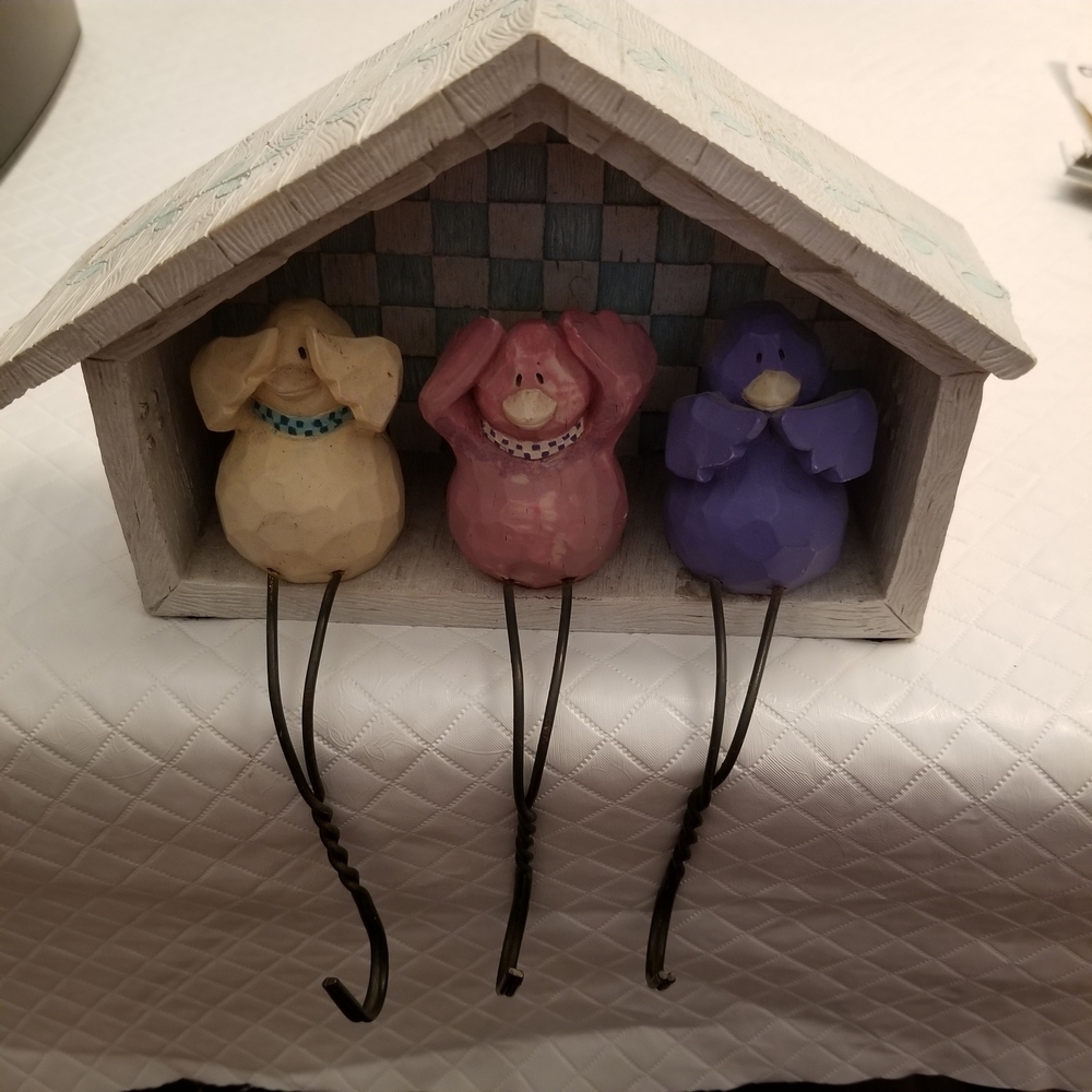 Russ Berrie Chicken Shelf Sitter 3 Hooks See No Evil, Hear No Evil, Speak No Evi